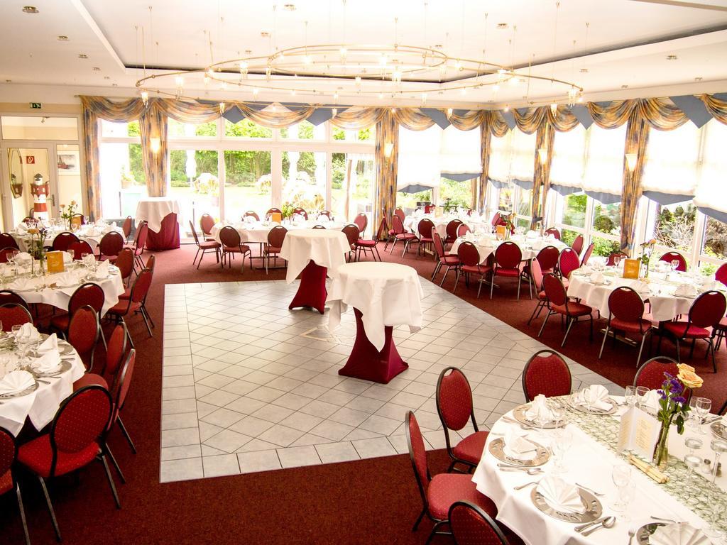 Hotel Restaurant Zum Werdersee Bremen Exterior photo