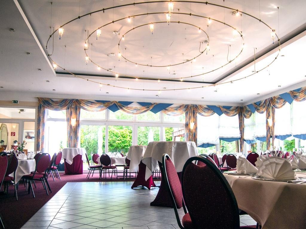 Hotel Restaurant Zum Werdersee Bremen Exterior photo